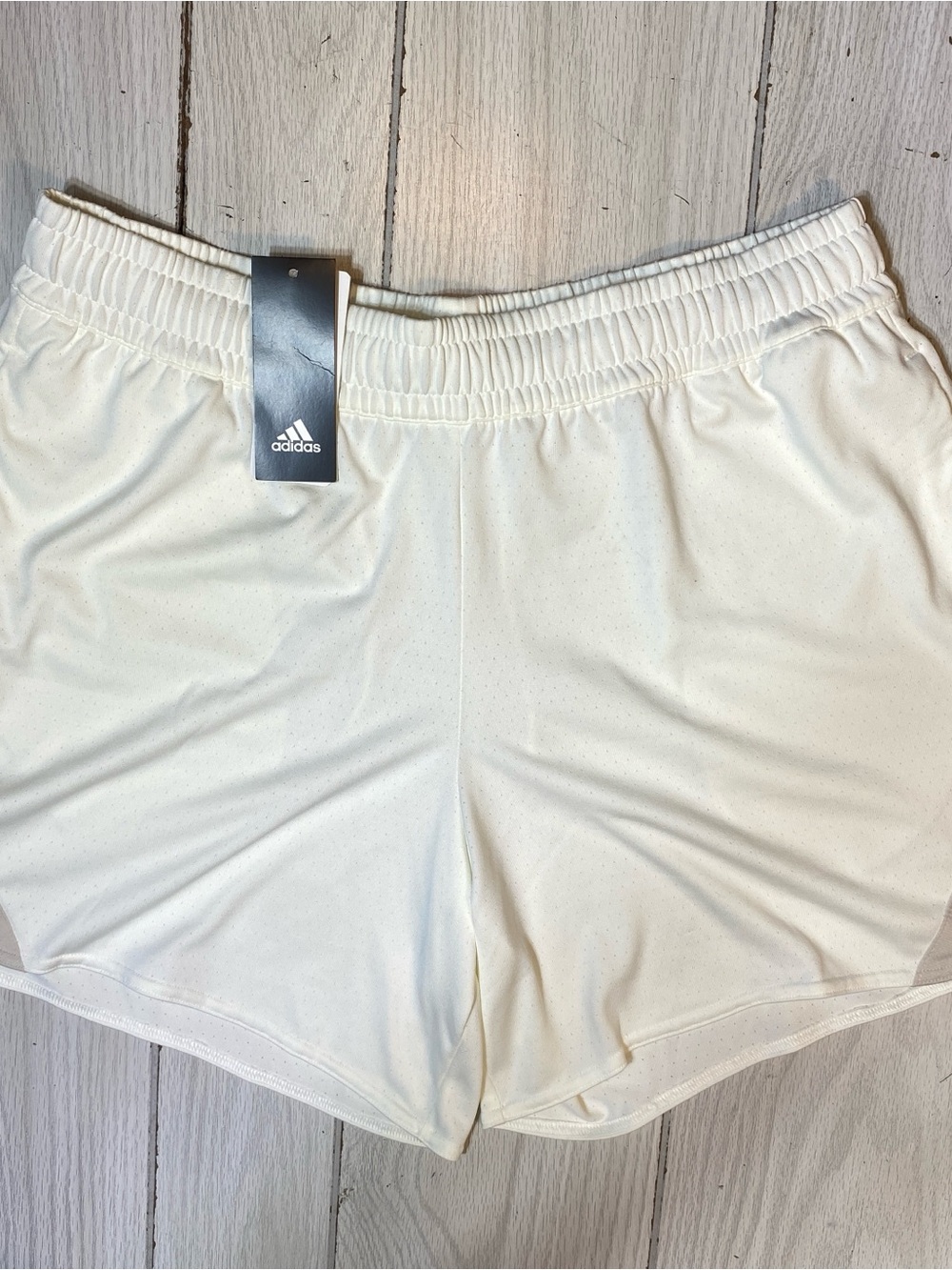 NWT Adidas Women's SLCT BB Basketball Shorts Off White Size Large HZ9979